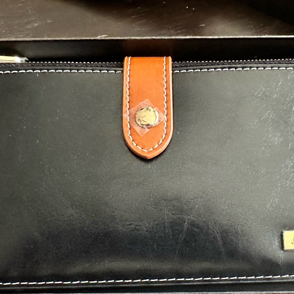 Gray Key & Card Holder